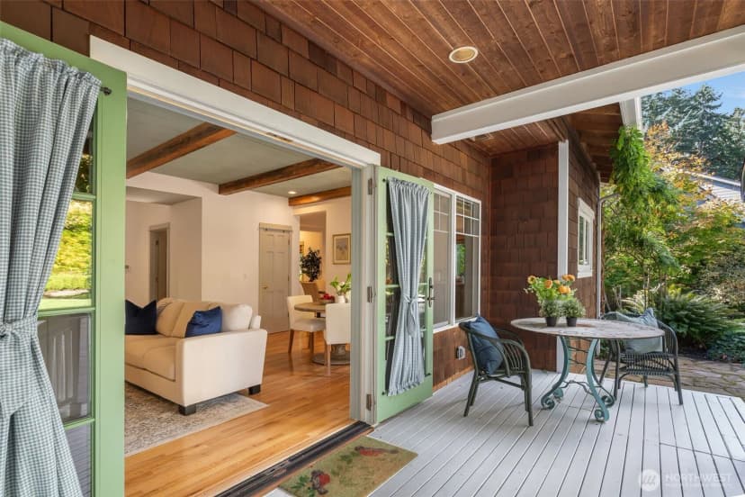 Property photo for 636 Janelle Place Nw, Bainbridge Island photo 18