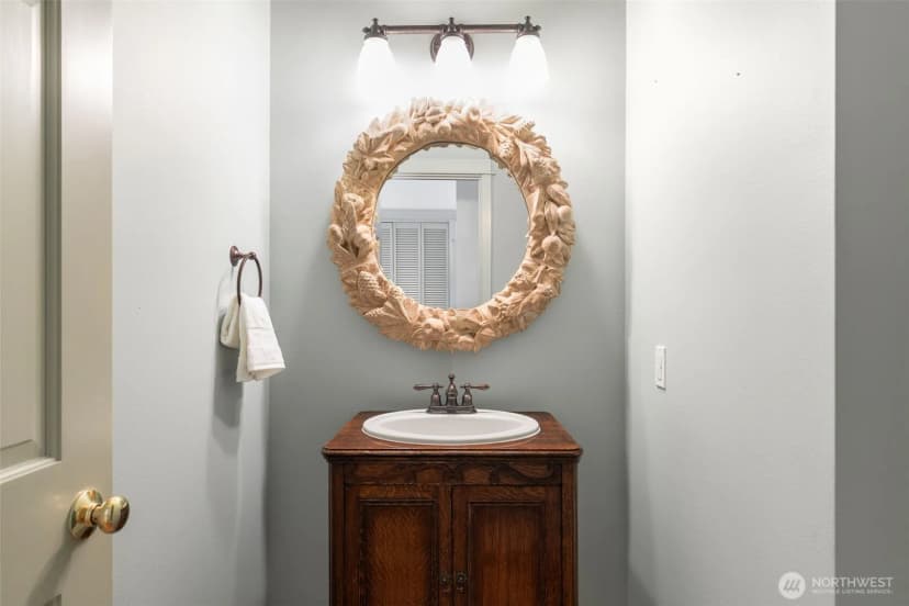 Property photo for 636 Janelle Place Nw, Bainbridge Island photo 22