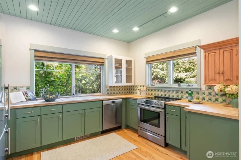 Property photo for 636 Janelle Place Nw, Bainbridge Island photo 13