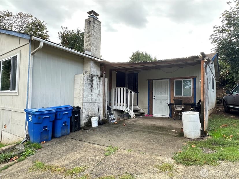 Property photo for 6325 S Eddy Court, Seattle photo 2