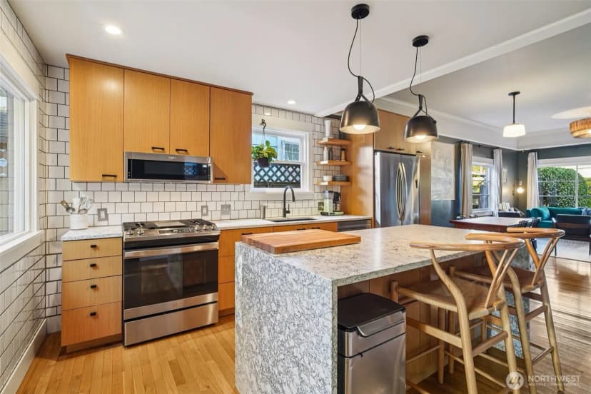 Property photo for 813 S Orcas Street, Seattle photo 12