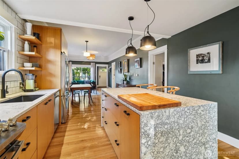 Property photo for 813 S Orcas Street, Seattle photo 13