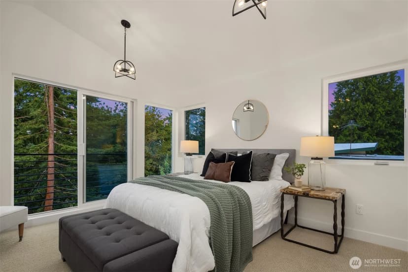 Property photo for 13548 39th Avenue Ne #c, Seattle photo 9