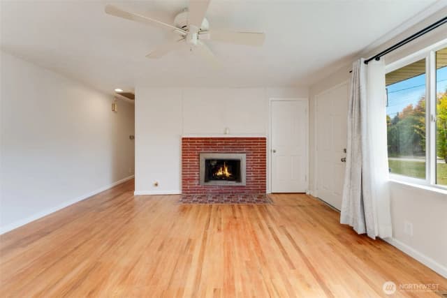 Property photo for 10664 63rd Avenue S, Seattle photo 4