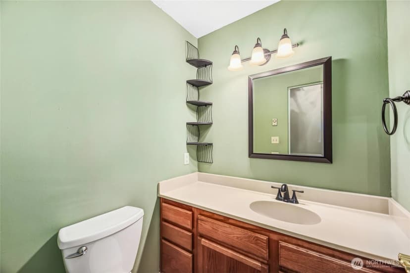 Property photo for 1425 S Puget Drive #g3, Renton photo 9