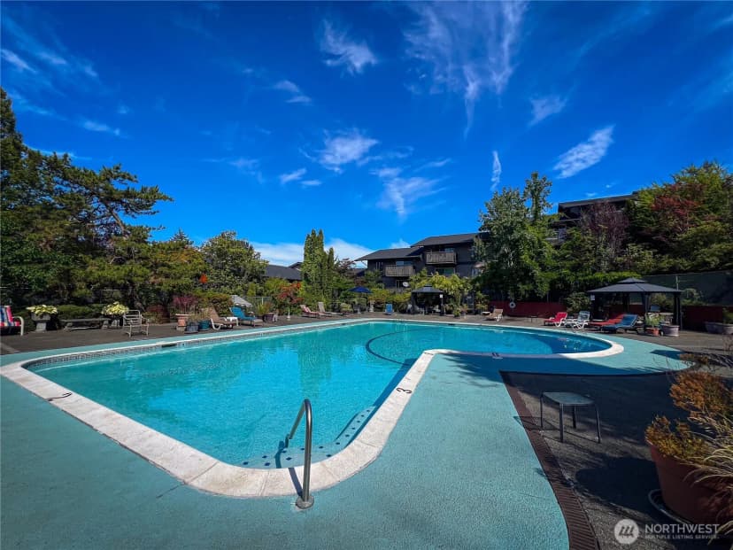 Property photo for 1425 S Puget Drive #g3, Renton photo 21
