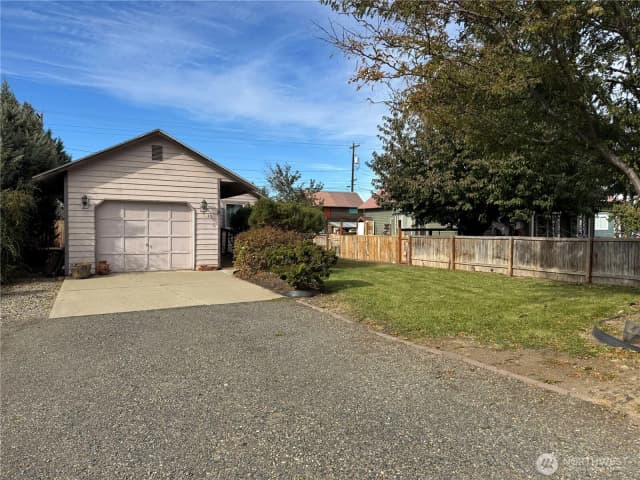 Property photo for 409 N Pacific Street, Ellensburg photo 2