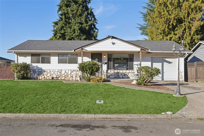 Property photo for 607 22nd Avenue Se, Auburn