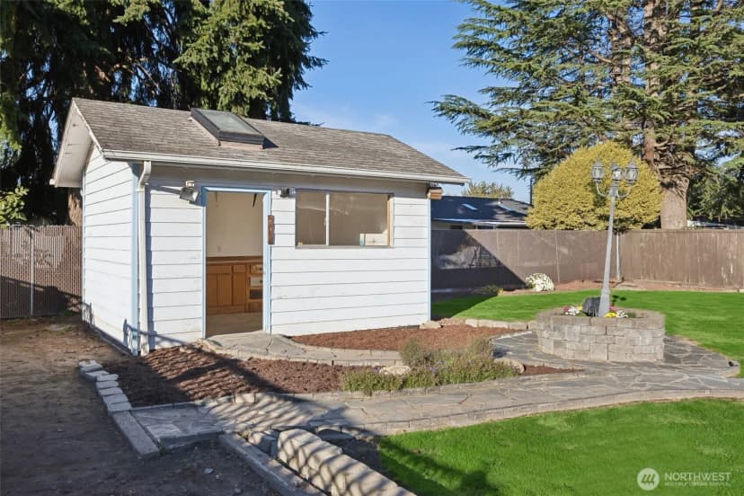 Property photo for 607 22nd Avenue Se, Auburn photo 17