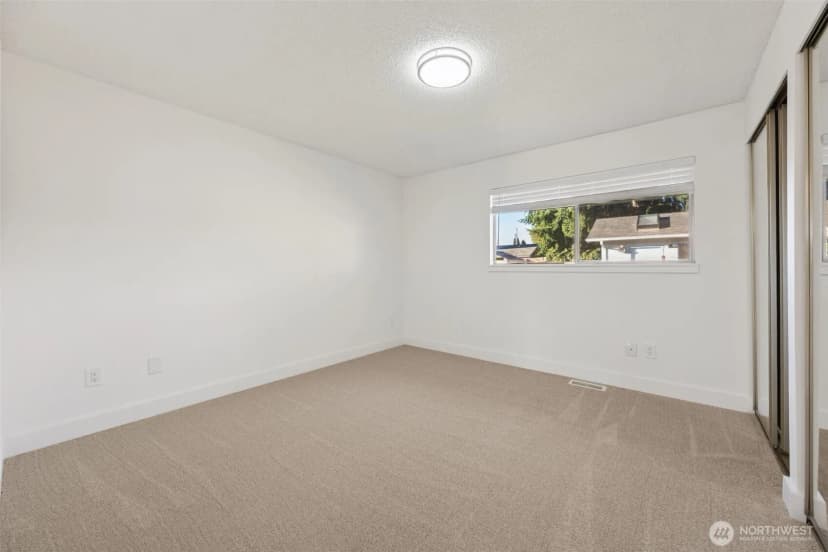 Property photo for 607 22nd Avenue Se, Auburn photo 11
