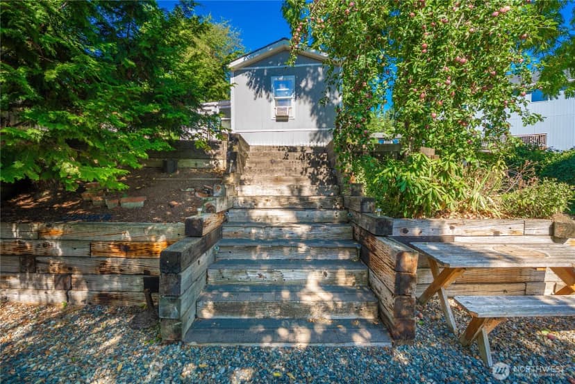 Property photo for 20402 Lapaloma Drive E, Bonney Lake photo 16