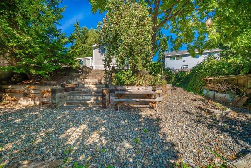 Property photo for 20402 Lapaloma Drive E, Bonney Lake photo 14