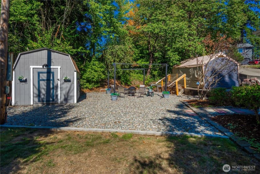 Property photo for 20402 Lapaloma Drive E, Bonney Lake photo 9