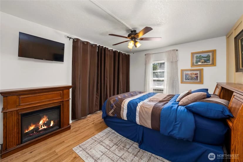 Property photo for 20402 Lapaloma Drive E, Bonney Lake photo 22