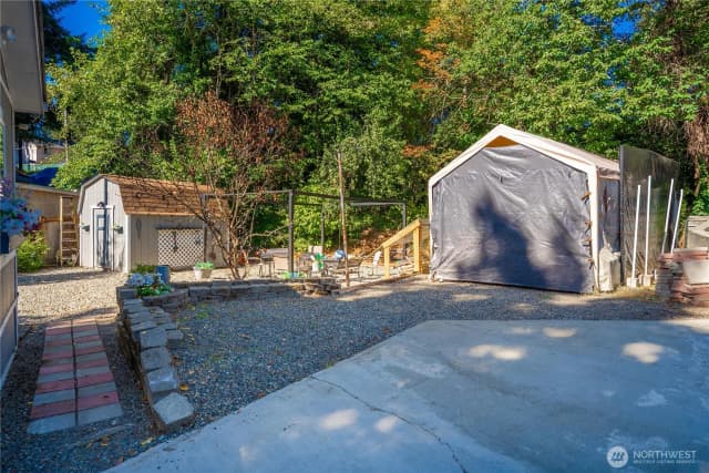 Property photo for 20402 Lapaloma Drive E, Bonney Lake photo 3
