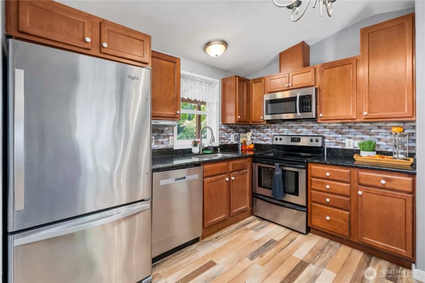 Property photo for 20402 Lapaloma Drive E, Bonney Lake photo 30