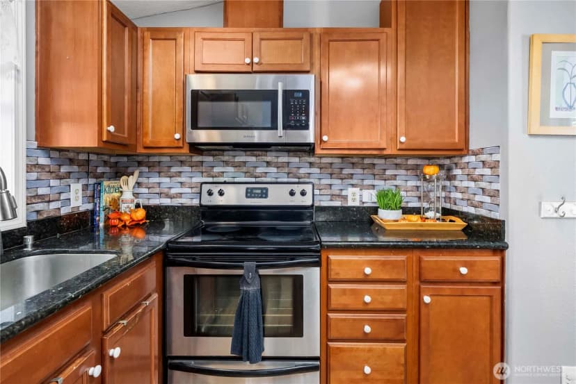 Property photo for 20402 Lapaloma Drive E, Bonney Lake photo 28