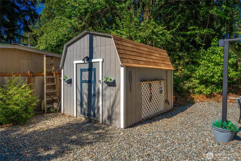 Property photo for 20402 Lapaloma Drive E, Bonney Lake photo 8