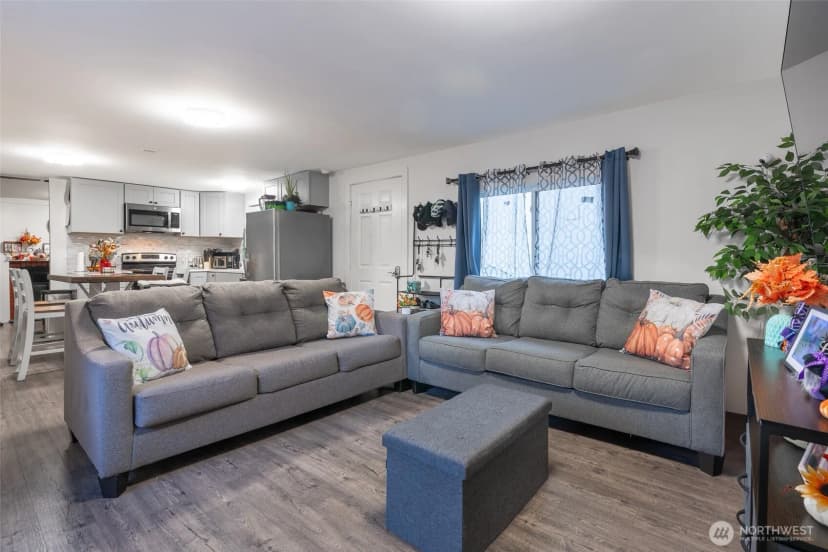 Property photo for 16405 Maple Valley Hwy #22, Renton photo 8