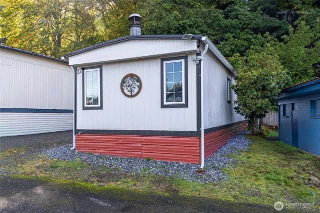 Property photo for 16405 Maple Valley Hwy #22, Renton photo 3
