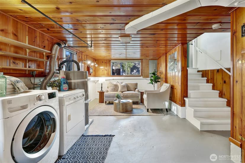 Property photo for 11034 Evanston Avenue N, Seattle photo 17