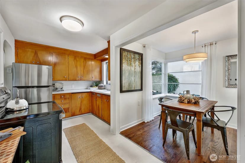 Property photo for 11034 Evanston Avenue N, Seattle photo 7