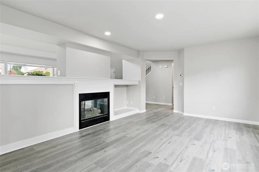Property photo for 5204 79th Street W, Lakewood photo 19