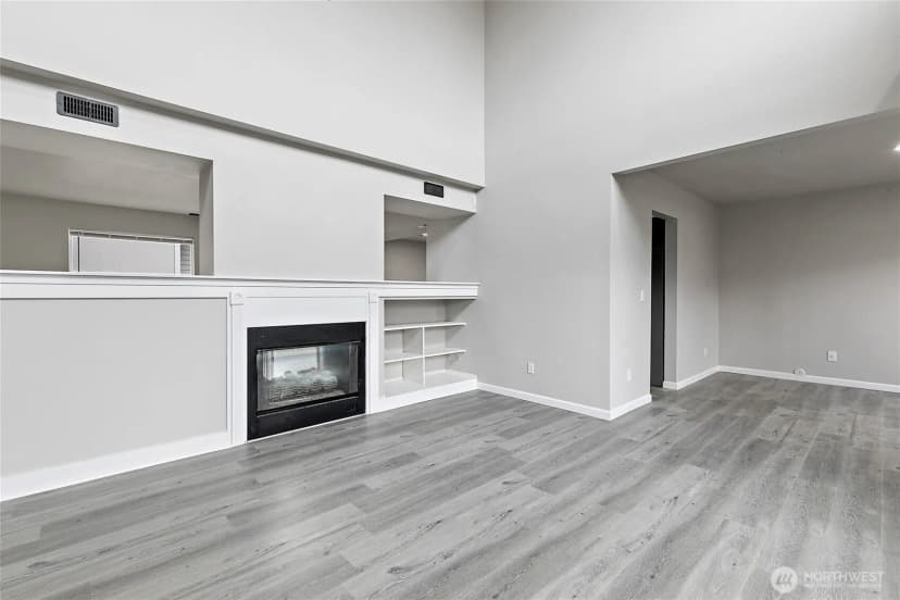 Property photo for 5204 79th Street W, Lakewood photo 6