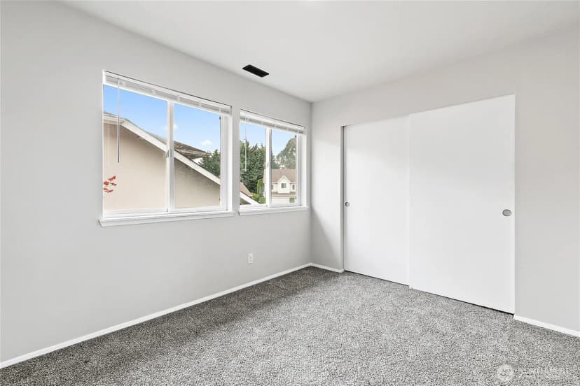 Property photo for 5204 79th Street W, Lakewood photo 33