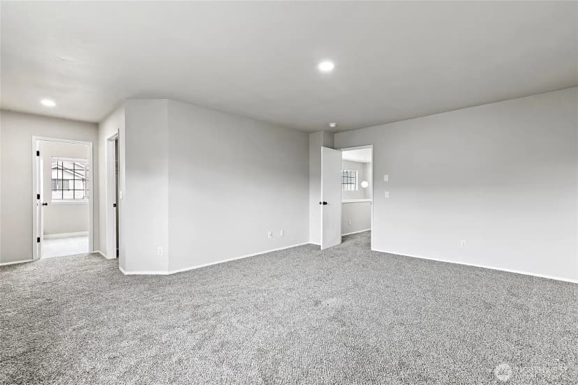 Property photo for 5204 79th Street W, Lakewood photo 22