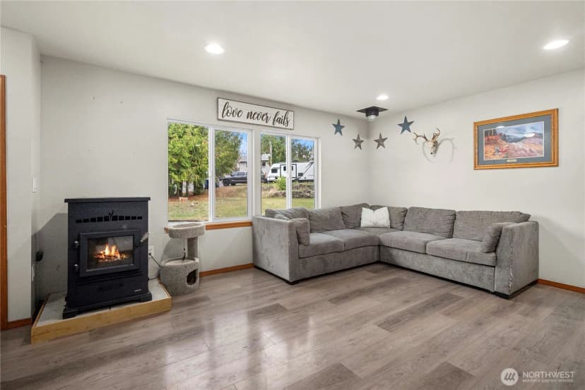 Property photo for 10602 203rd Avenue E, Bonney Lake photo 8