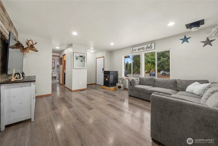 Property photo for 10602 203rd Avenue E, Bonney Lake photo 9