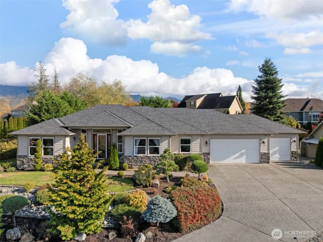 Property photo for 17077 Kokanee Court, Mount Vernon photo 2