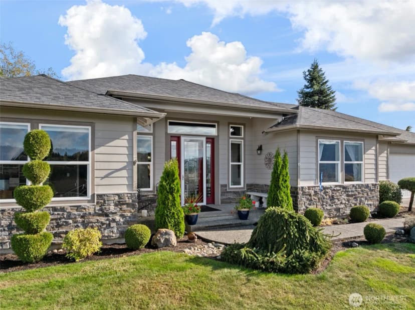 Property photo for 17077 Kokanee Court, Mount Vernon photo 3