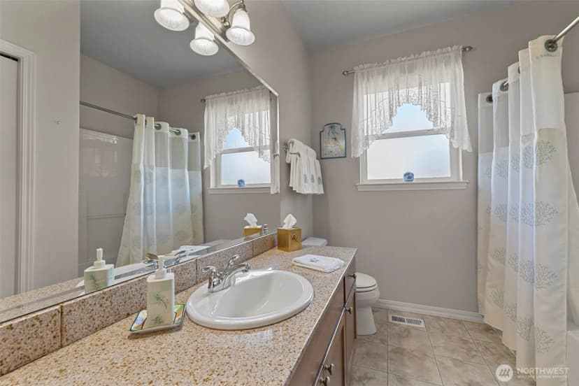 Property photo for 17077 Kokanee Court, Mount Vernon photo 34
