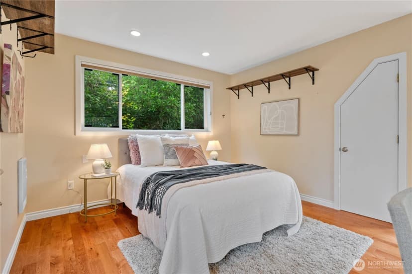 Property photo for 6405 Ne 129th Place, Kirkland photo 31