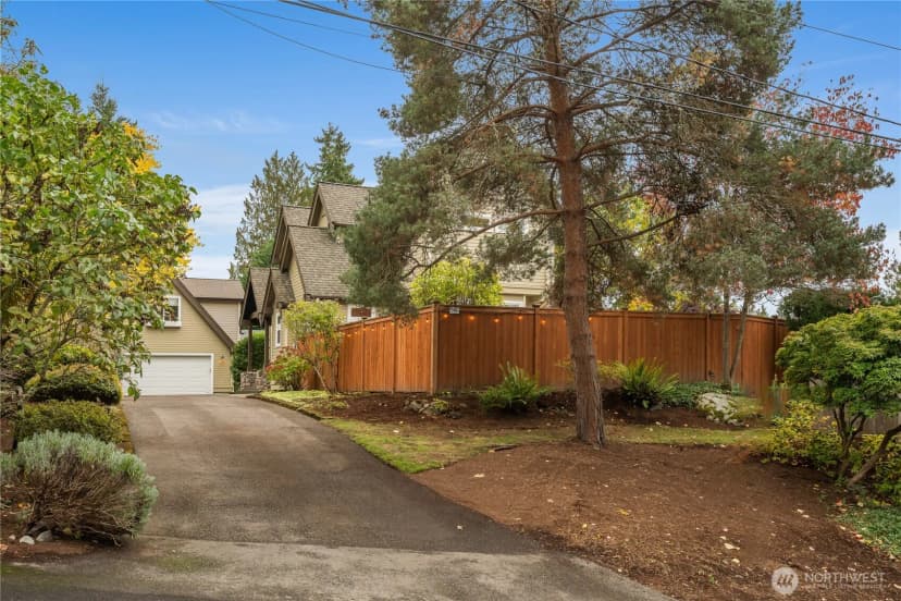 Property photo for 6405 Ne 129th Place, Kirkland photo 40