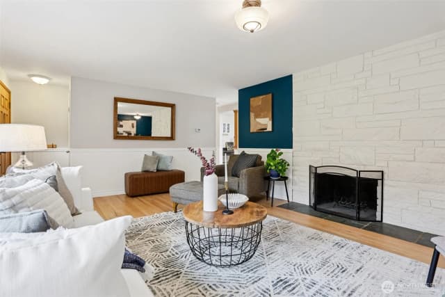 Property photo for 7621 Ne 205th Street, Kenmore photo 5