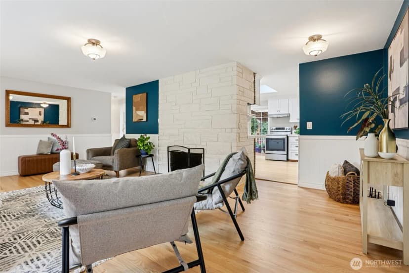 Property photo for 7621 Ne 205th Street, Kenmore photo 4