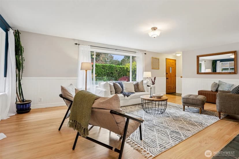 Property photo for 7621 Ne 205th Street, Kenmore photo 6