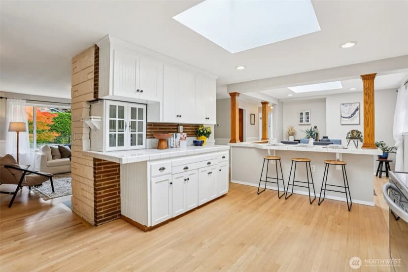 Property photo for 7621 Ne 205th Street, Kenmore photo 9