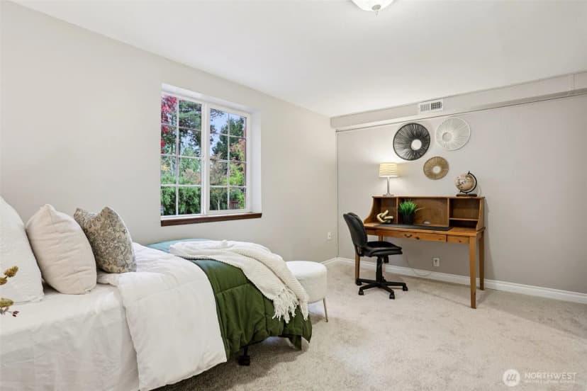 Property photo for 7621 Ne 205th Street, Kenmore photo 24
