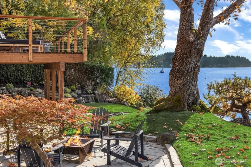 Property photo for 4205 Pleasant Beach Drive Ne, Bainbridge Island