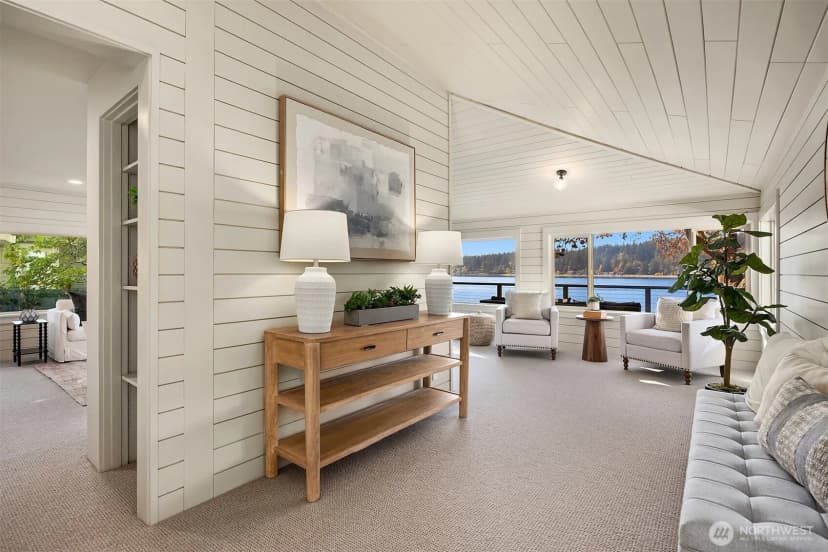 Property photo for 4205 Pleasant Beach Drive Ne, Bainbridge Island photo 9