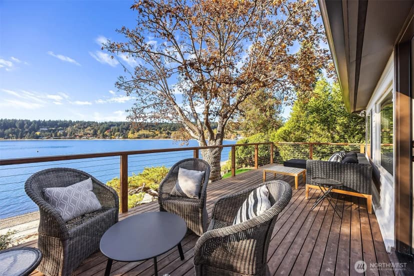 Property photo for 4205 Pleasant Beach Drive Ne, Bainbridge Island photo 14