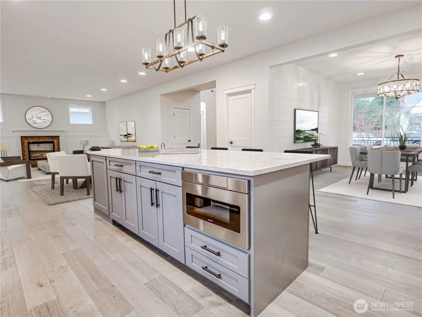 Property photo for 11014 Dayton Avenue N, Seattle photo 11