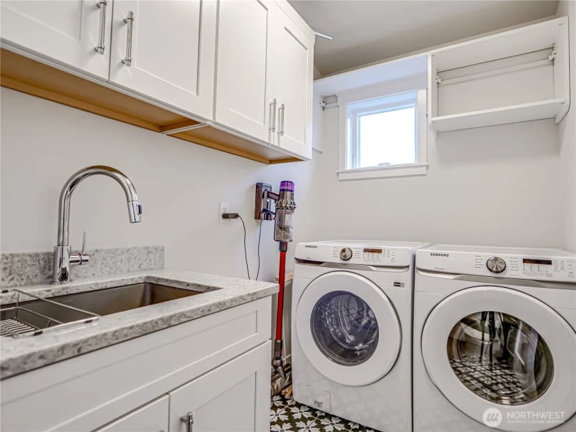 Property photo for 11014 Dayton Avenue N, Seattle photo 33