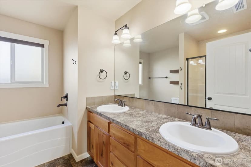Property photo for 411 Stepping Stone Street, Kalama photo 34