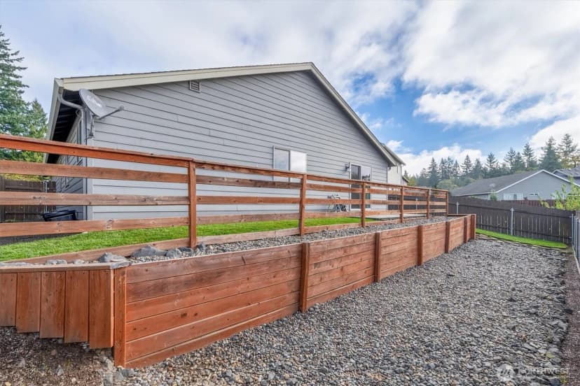 Property photo for 411 Stepping Stone Street, Kalama photo 39