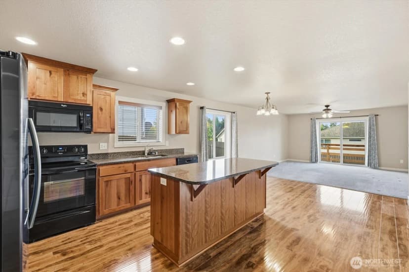 Property photo for 411 Stepping Stone Street, Kalama photo 10
